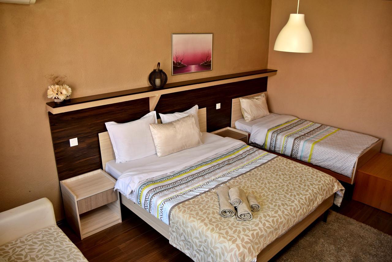 Guest House Via Bitola Exterior foto